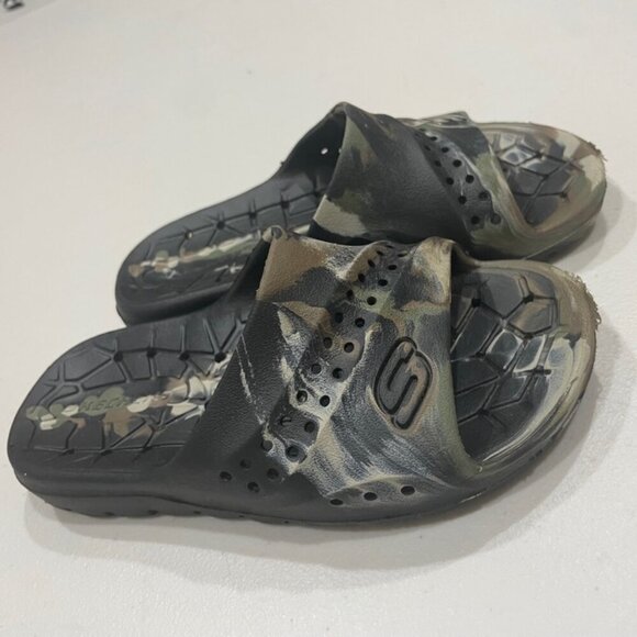 SKECHERS CAMOUFLAGE SLIDES KIDS SZ 12 RANGER CAMO SLIDE ON VERSATILE COMFORT - Picture 3 of 14